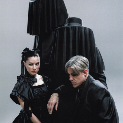 CONFIDENCE MAN